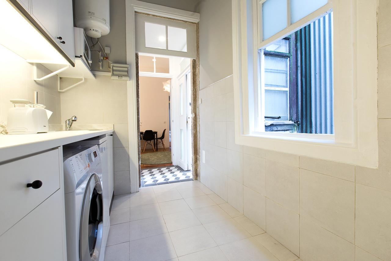 Ferienwohnung Clerigos 132 Porto Exterior foto